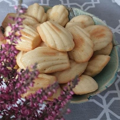 Madeleines dorées à la bosse